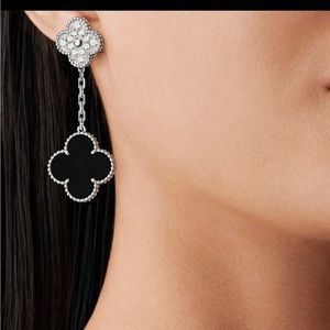 Clover earrings